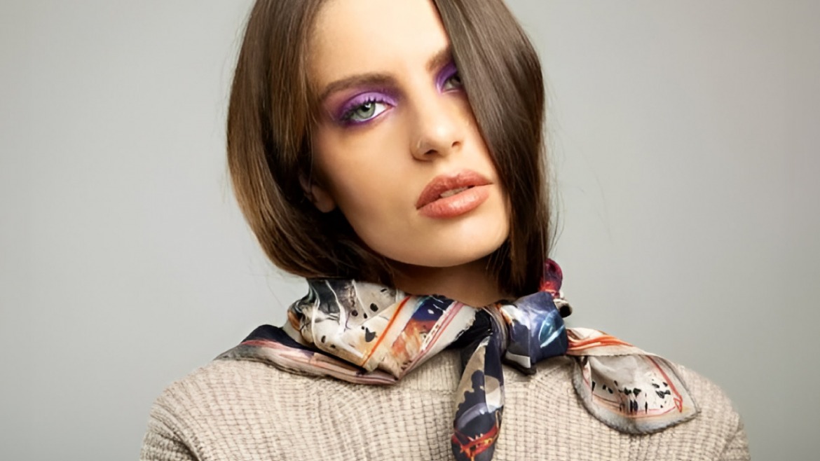 Silk scarves in winter: style and warmth combined